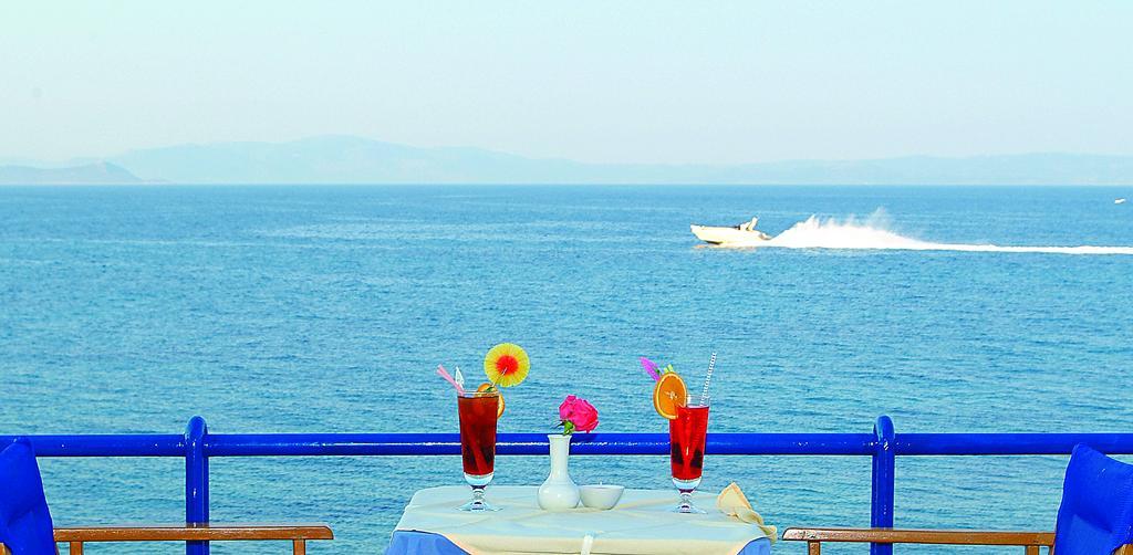 Attica Beach Hotel Mati Quarto foto